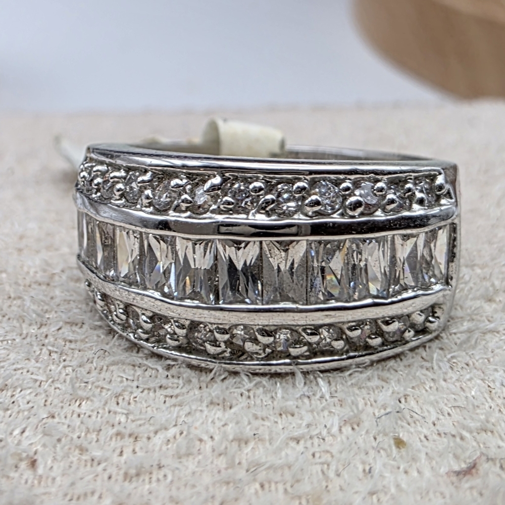 Elegant Silver Women's Ring (1227)